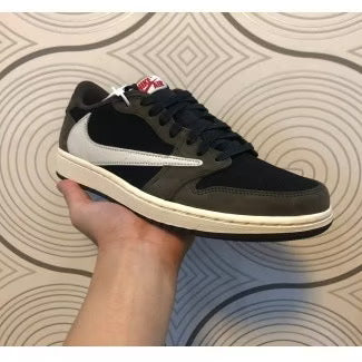 NK SB Dunk Bajo Travieso Scott Cactus Jack