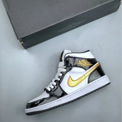 Nike Air Jordan Aj1 Mid Negro Oro